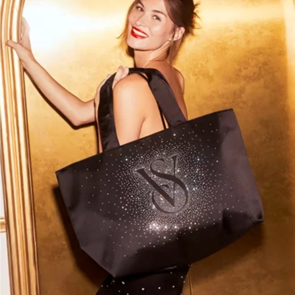 Victoria’s Secret Bling Tote & Pink Red Bow Cozy Sherpa Blanket - Picture 2 of 3